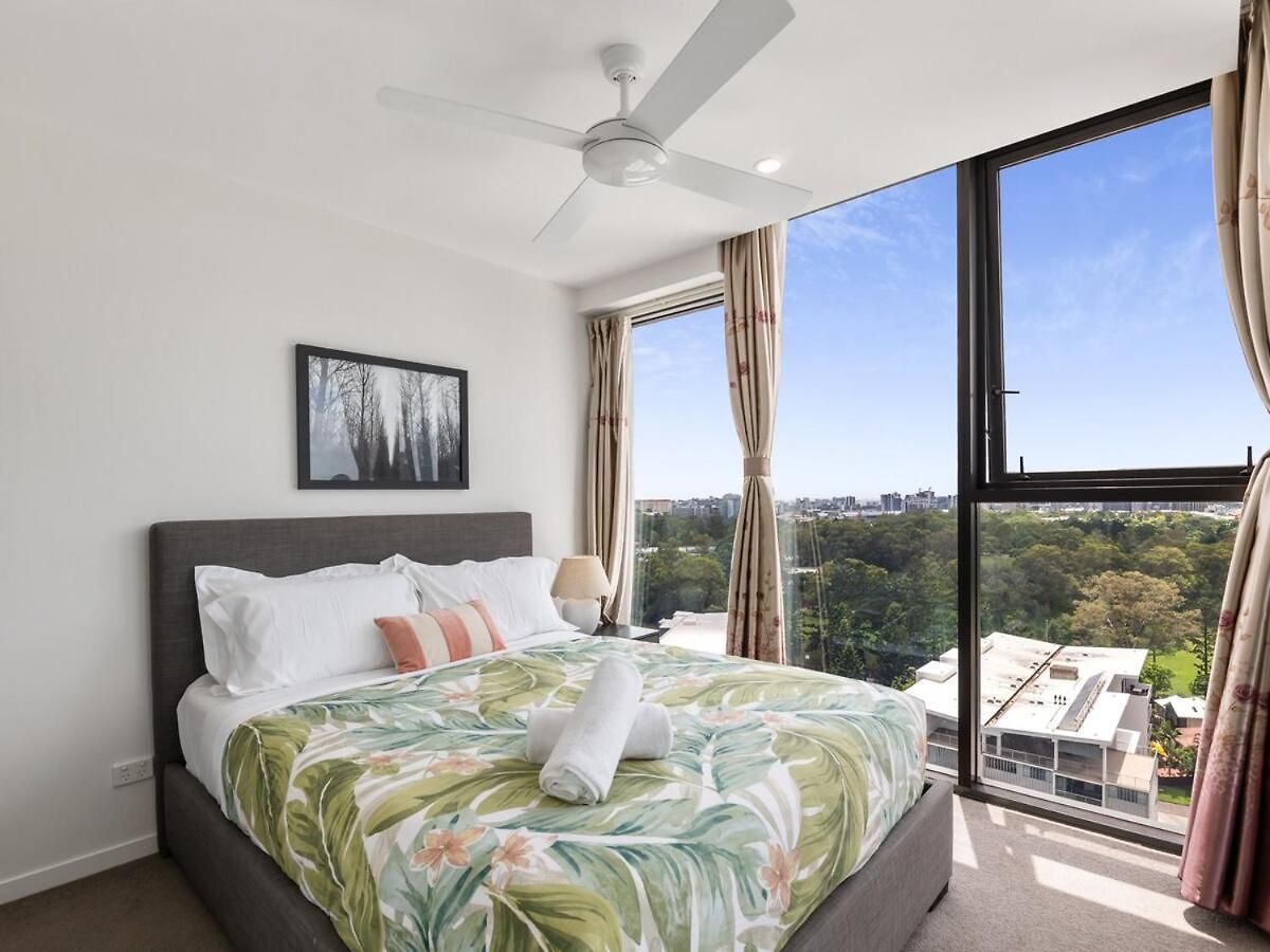 2b Golf Parkside Panoramic Cityview Topfloor Brisbane