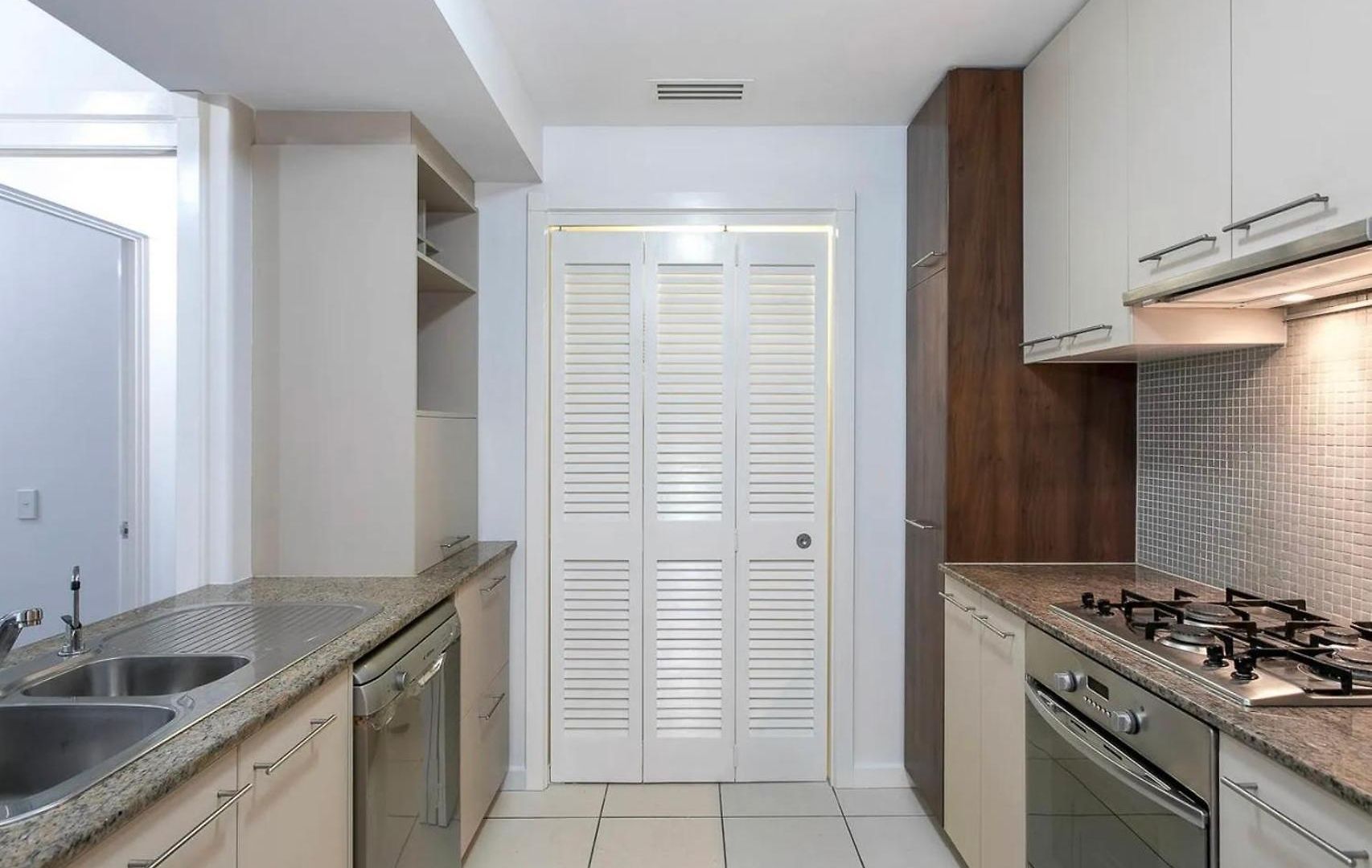 Apartment Unit 14o2 141 Campbell St Bowen Hills Brisbane