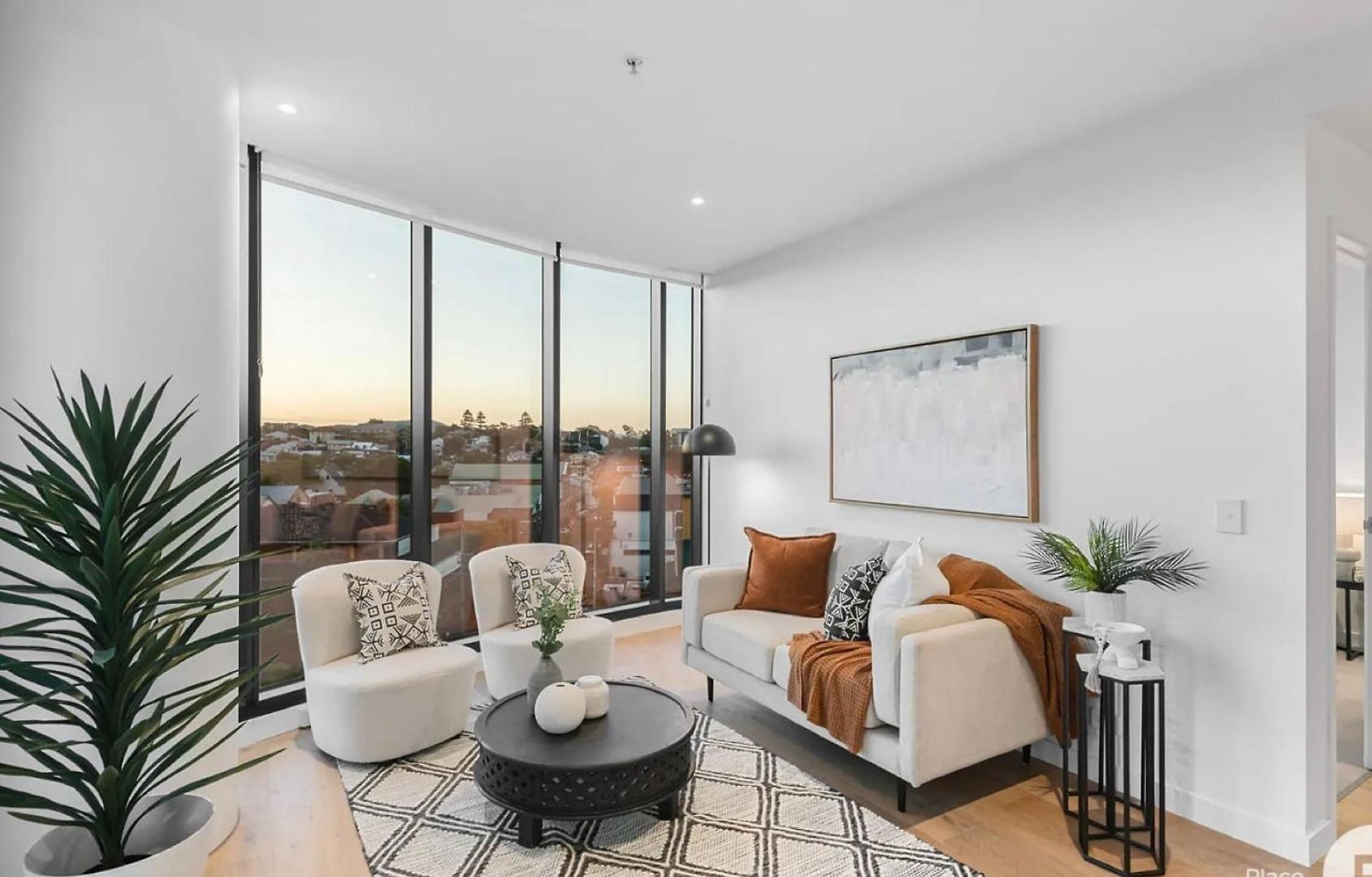 Breathtaking Sunset View Apartment, Location In The Apartment Brisbane