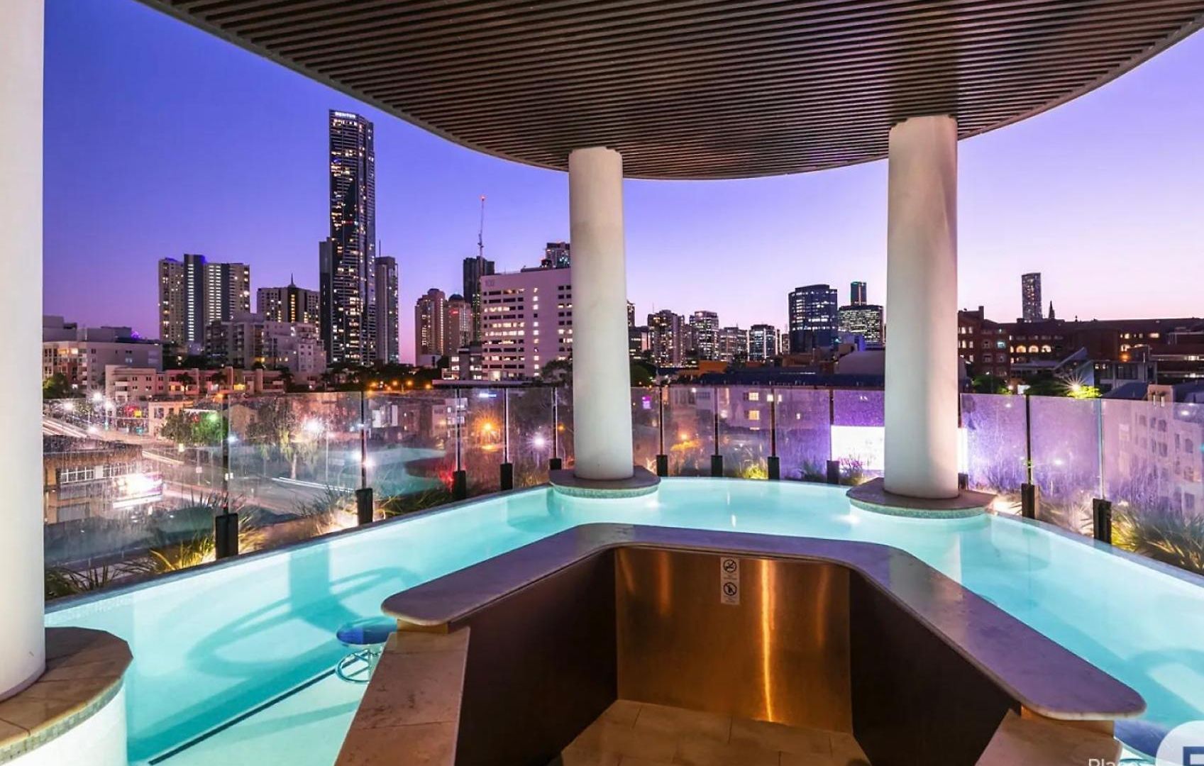 Breathtaking Sunset View Apartment, Location In The *