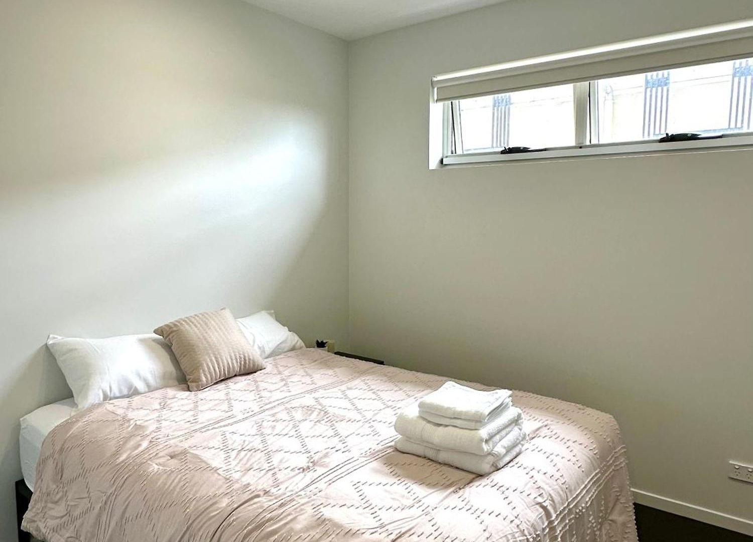 2 Bedroom Aparment With Views And Parking In Garden Apartment Brisbane