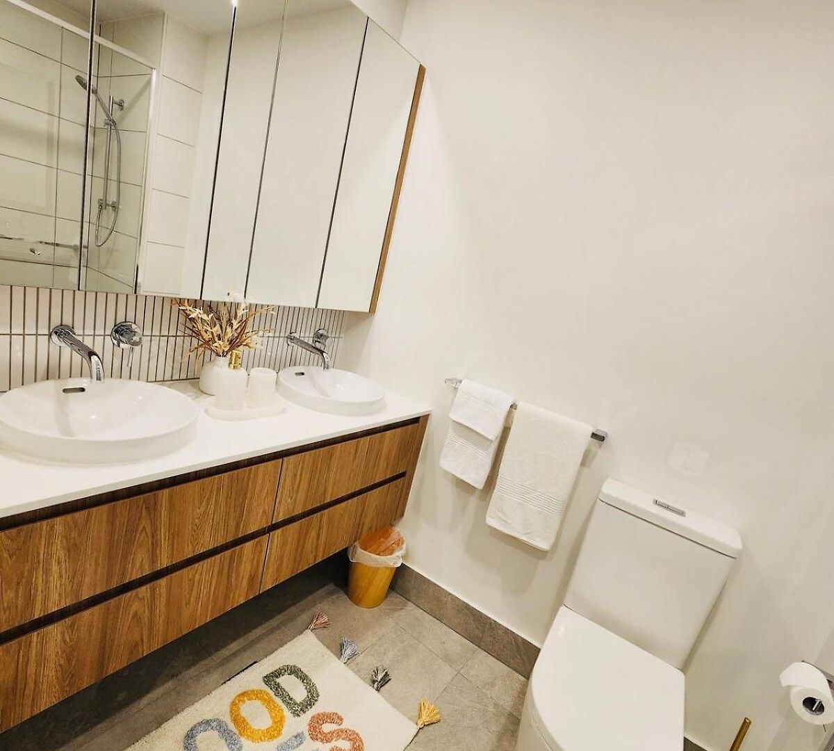 River & View Near Airport With Infinity Pool, Spa, Sauna, Steam Apartment *