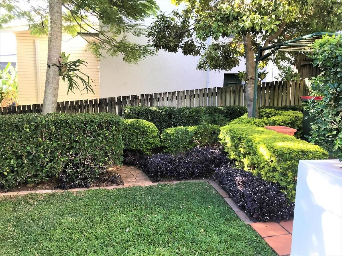 Stunning Private Unit With Pool Hosted By Homestayz Brisbane