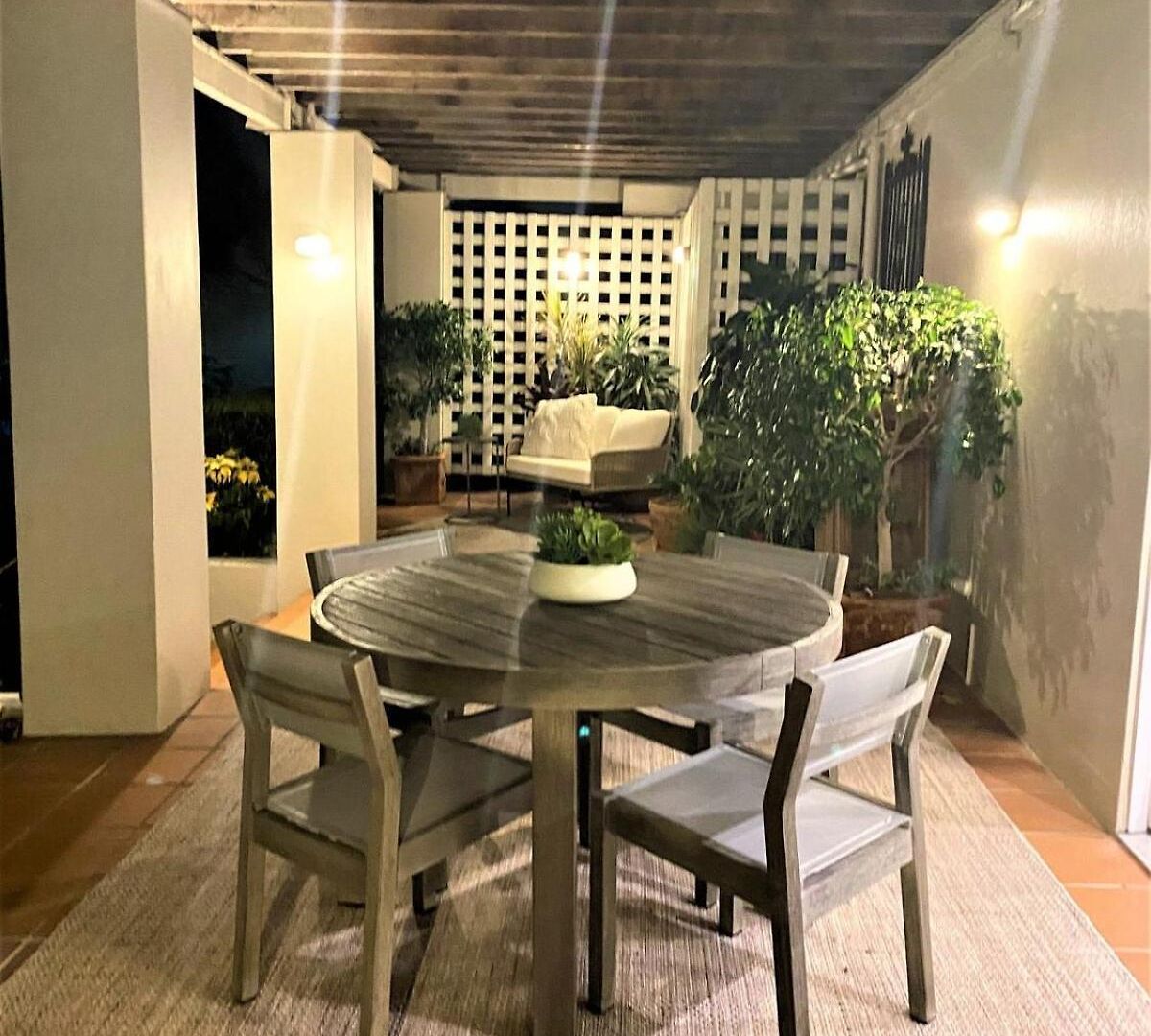 Stunning Private Unit With Pool Hosted By Homestayz Brisbane