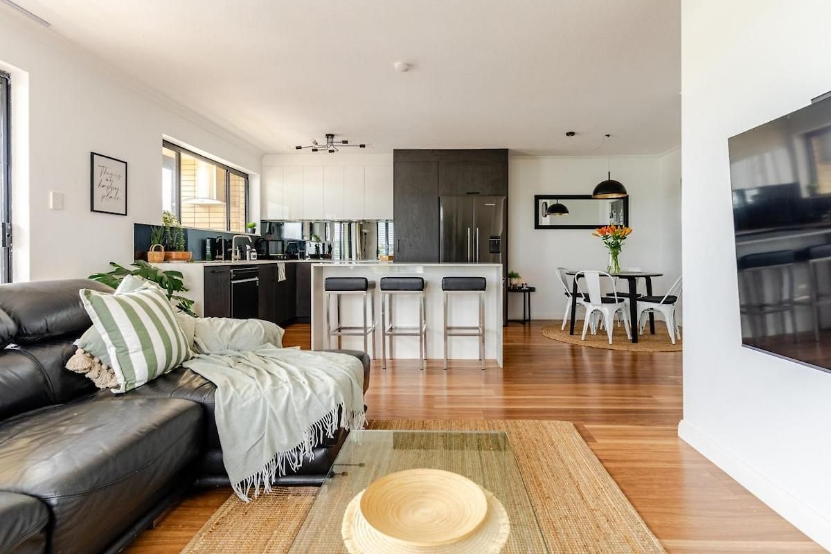 Value With View Sleeps 7