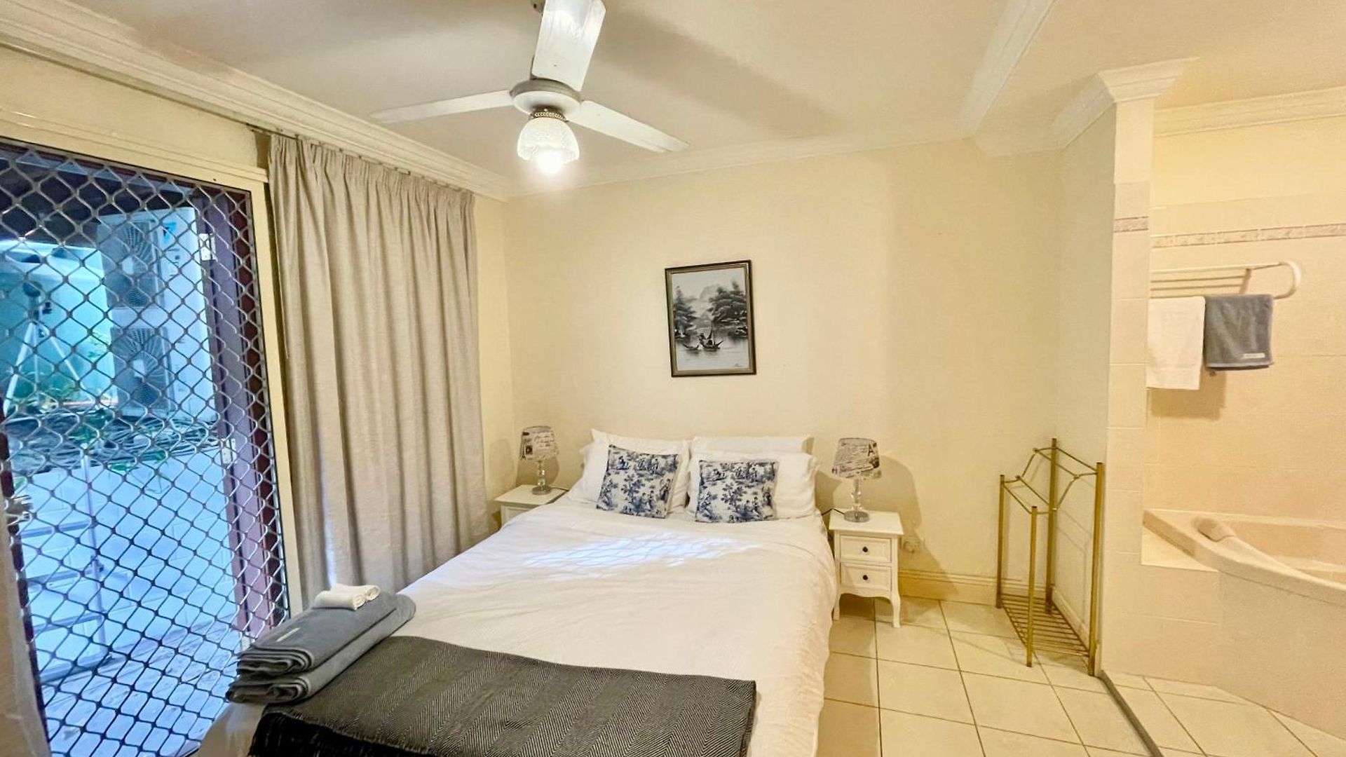 Kent Street Retreat *