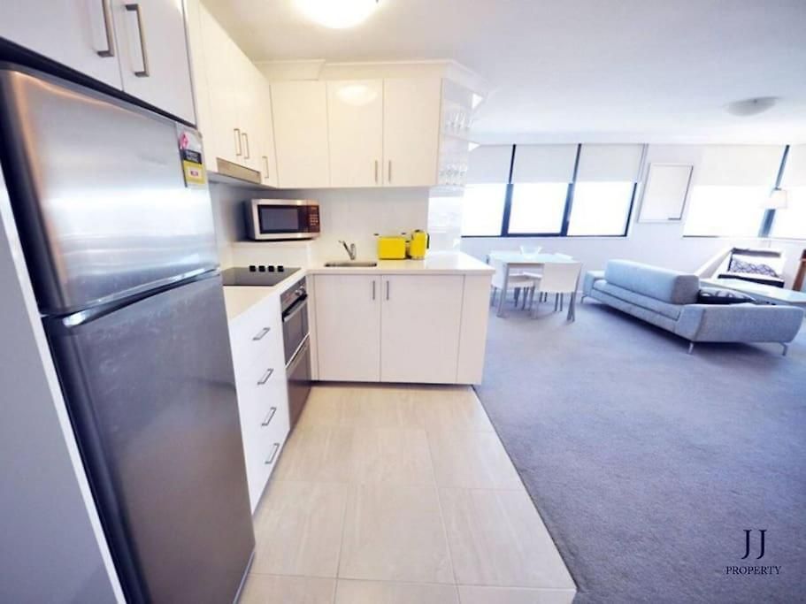 Cbd 1br Spectacular River View M20 * Brisbane