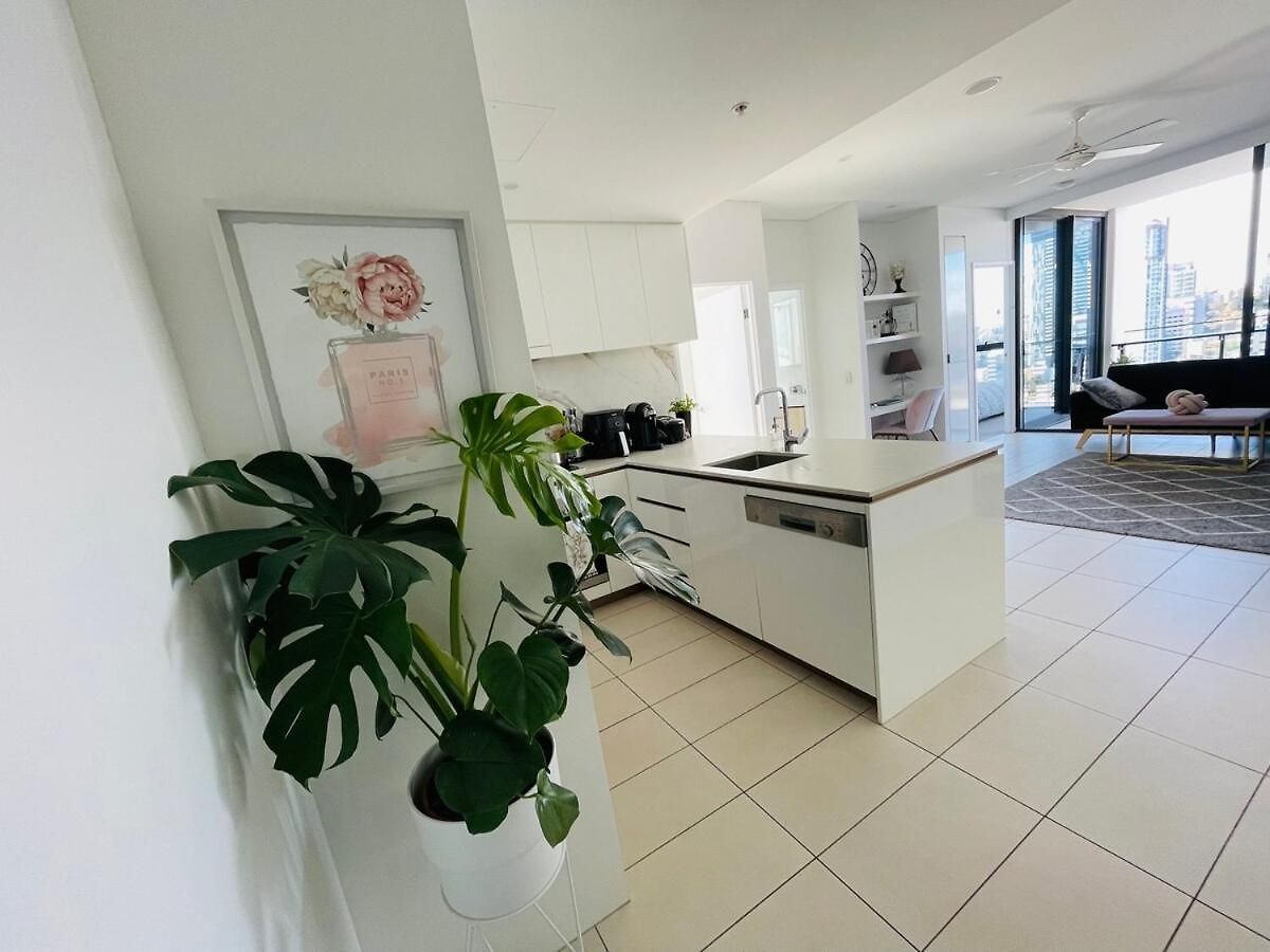 Million Dollar View Luxury Checkout 3pm Apartment *