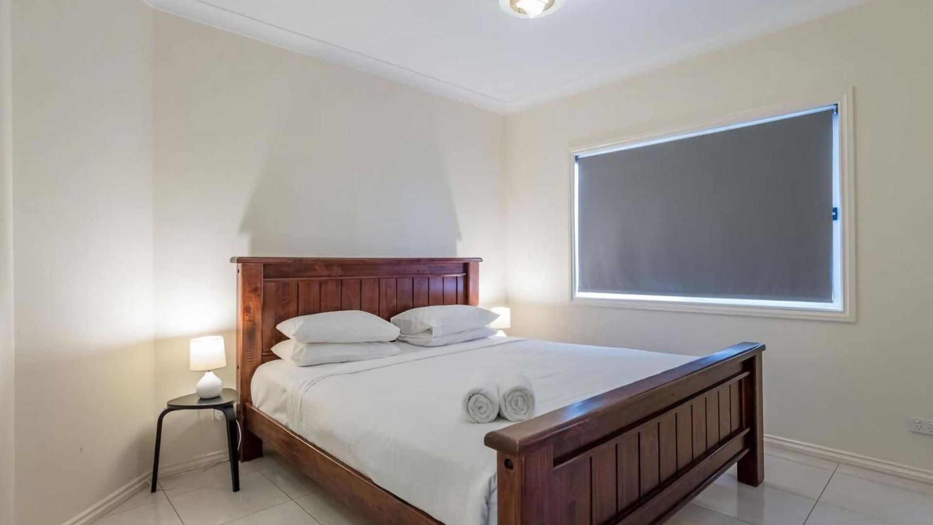 Modern Floor 2br With Private Deck *