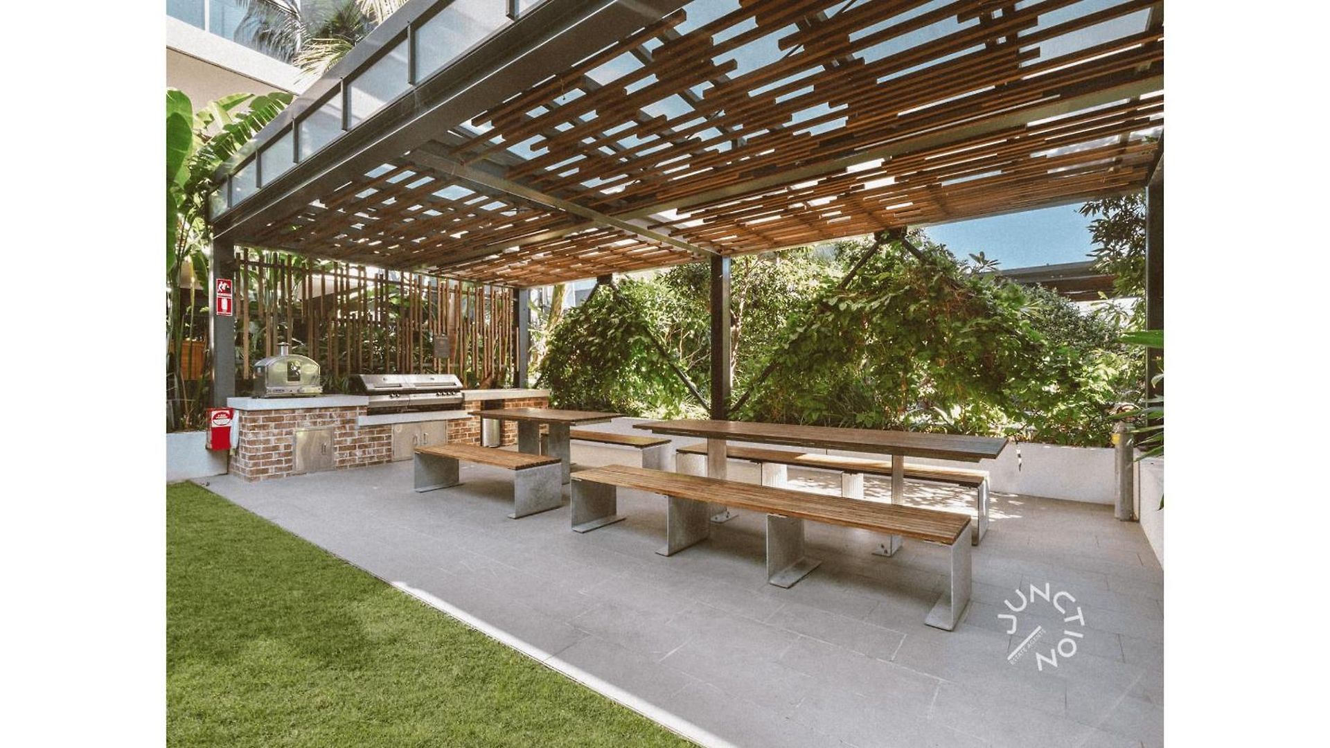 Private Bedroom & Bathroom In An Amazing Shared * Brisbane