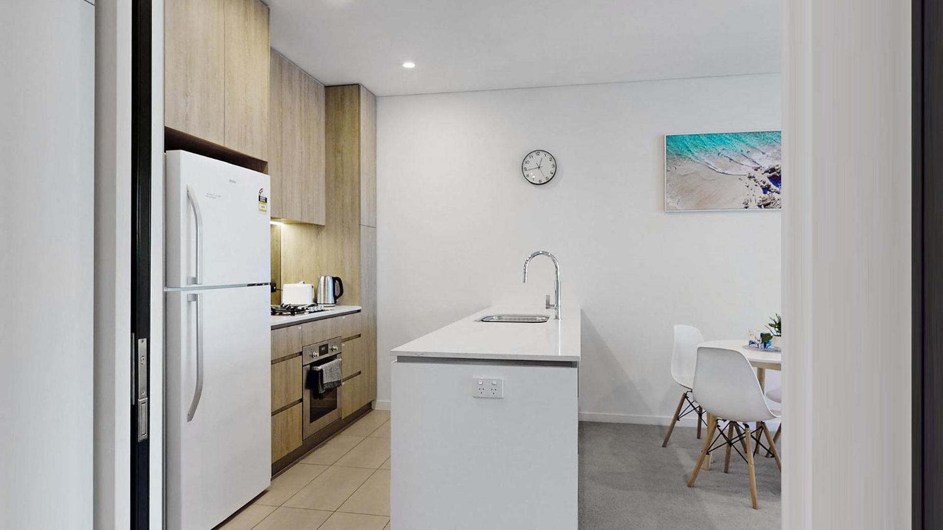 Urban Luxe Retreat - South Boutique W Free Carpark Apartment Brisbane