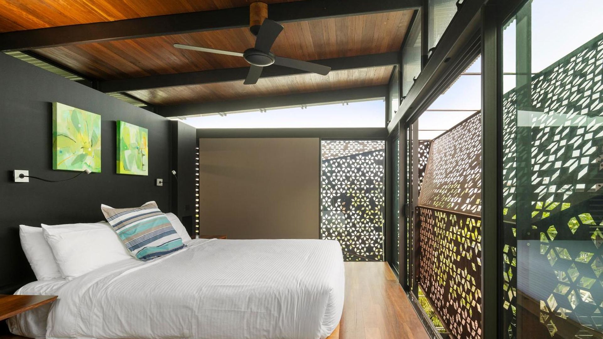 Inner Haven Enviro-luxury - With Free Parking Apartment *