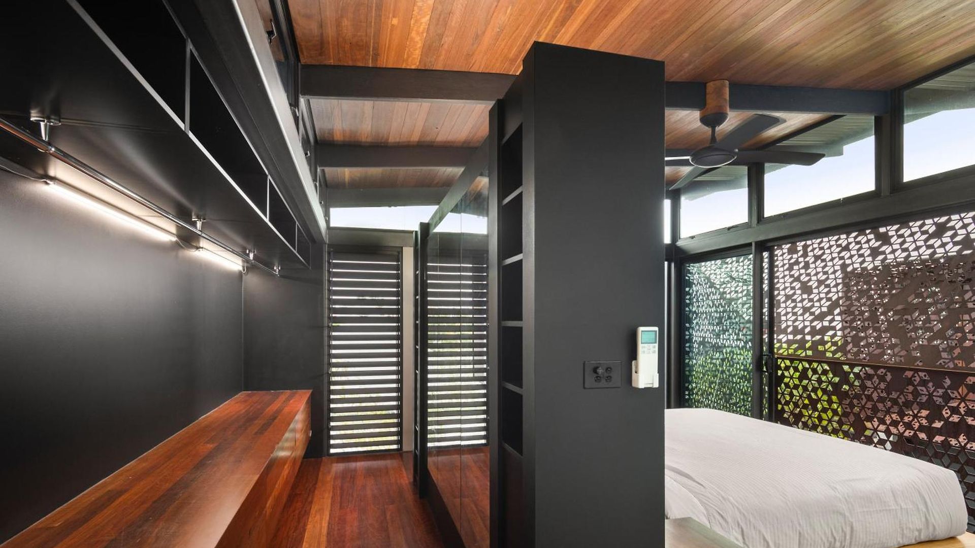 Inner Haven Enviro-luxury - With Free Parking Apartment