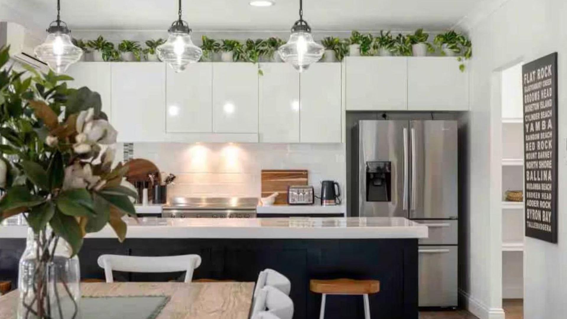 Holiday home The Duchess - Stunning Hamptons Oasis With Pool | Winter Escape | Longer & Save | 1 June - 31 August Brisbane