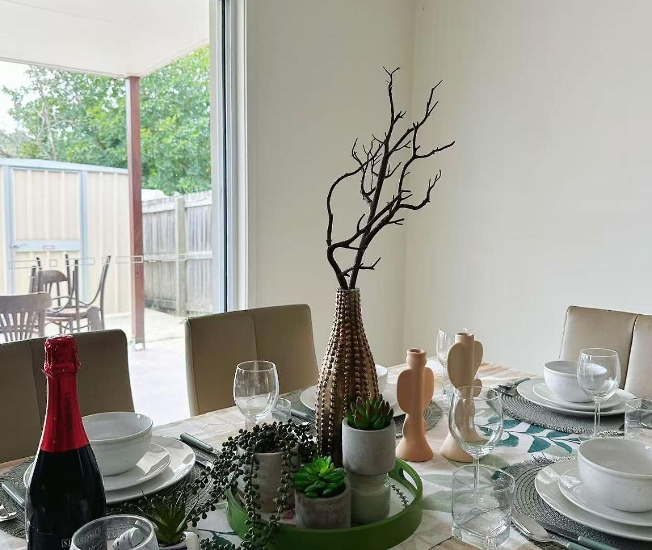 5br Family - Ev Car Point At Home, 2 Master - Near Sunnybank, Qeii, Qsac And Griffith Uni Holiday home *
