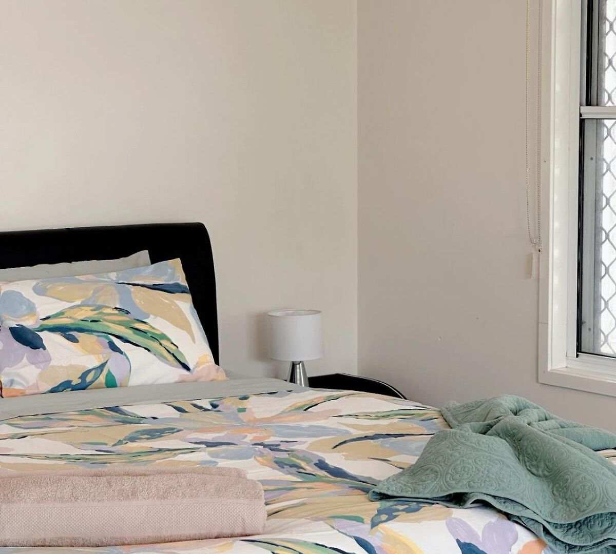 5br Family - Ev Car Point At Home, 2 Master - Near Sunnybank, Qeii, Qsac And Griffith Uni Holiday home