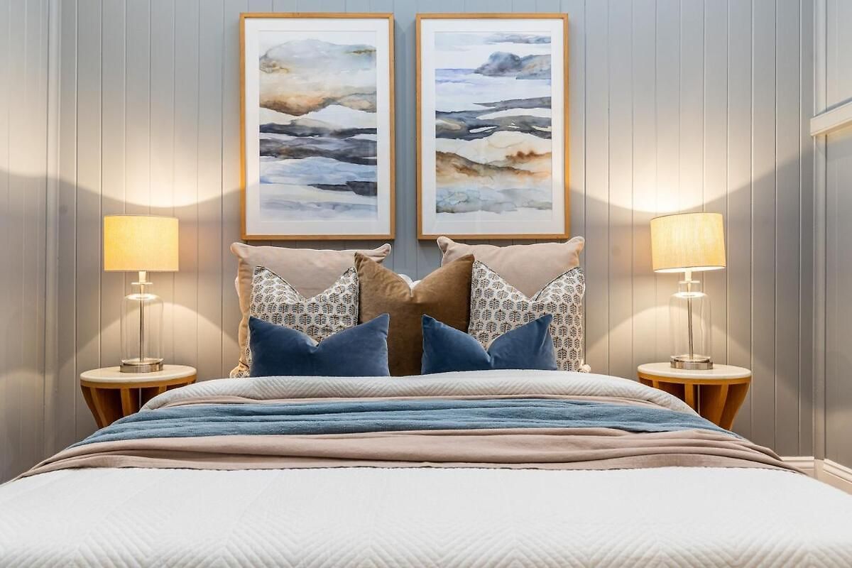 Luxury Queenslander Awaits! Sleeps 8, 3 Car Parks