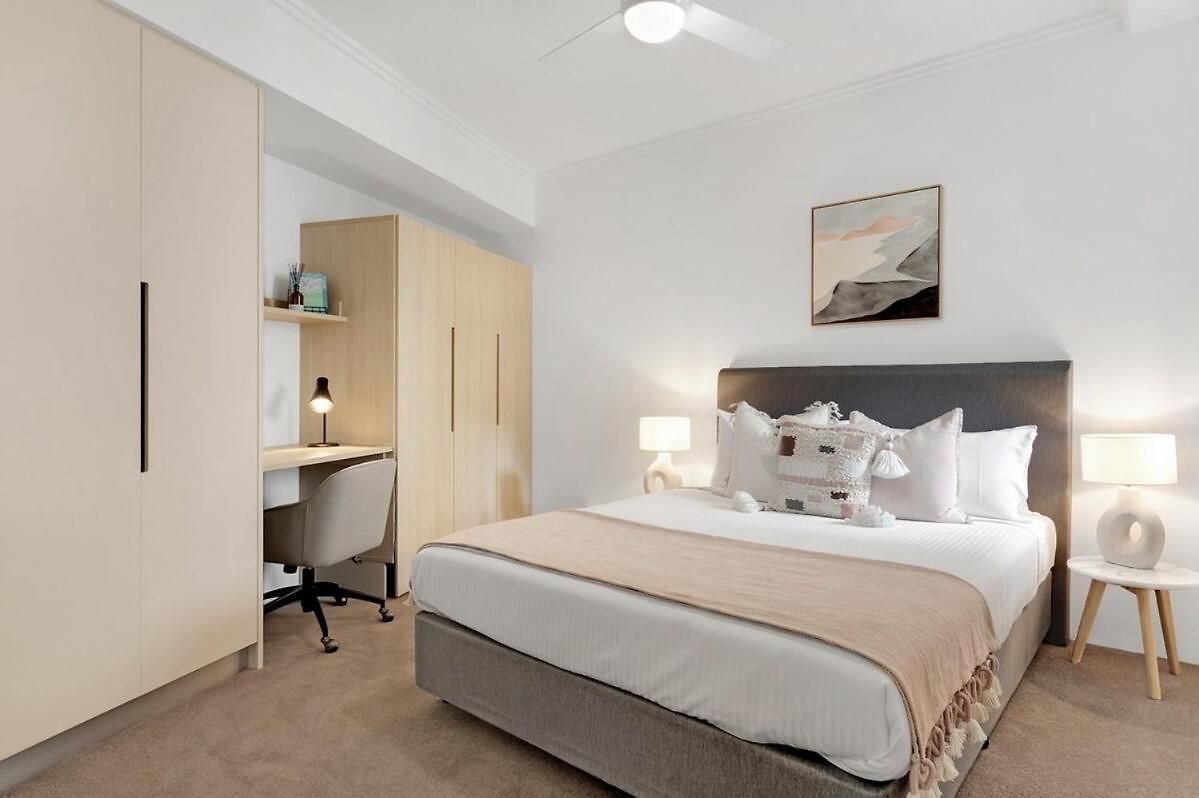 Kelvin Grove Sanctuary - 2br 2ba W Private Balcony M13 Apartment