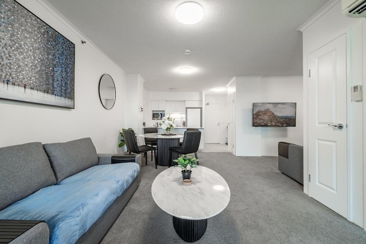The Executive 1bed-1bath-1car Views - Cbd Apartment