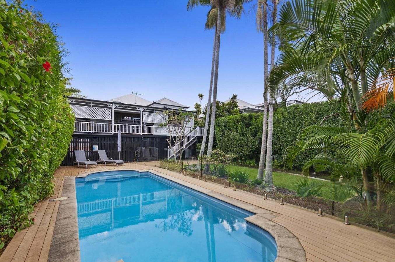 Family Friendly, Pool, 9km To By Custom Hosting