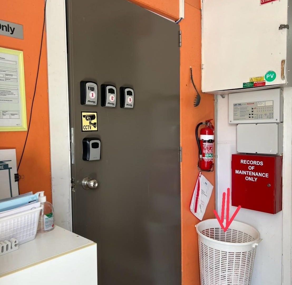 Five 2 Backpacker Hostel