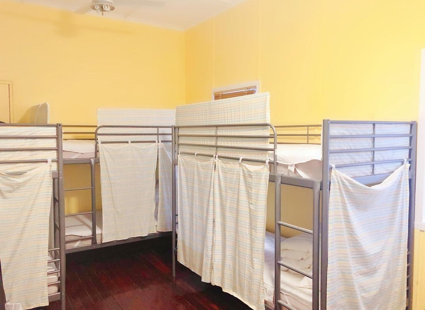 Hostel Five 2 Backpacker
