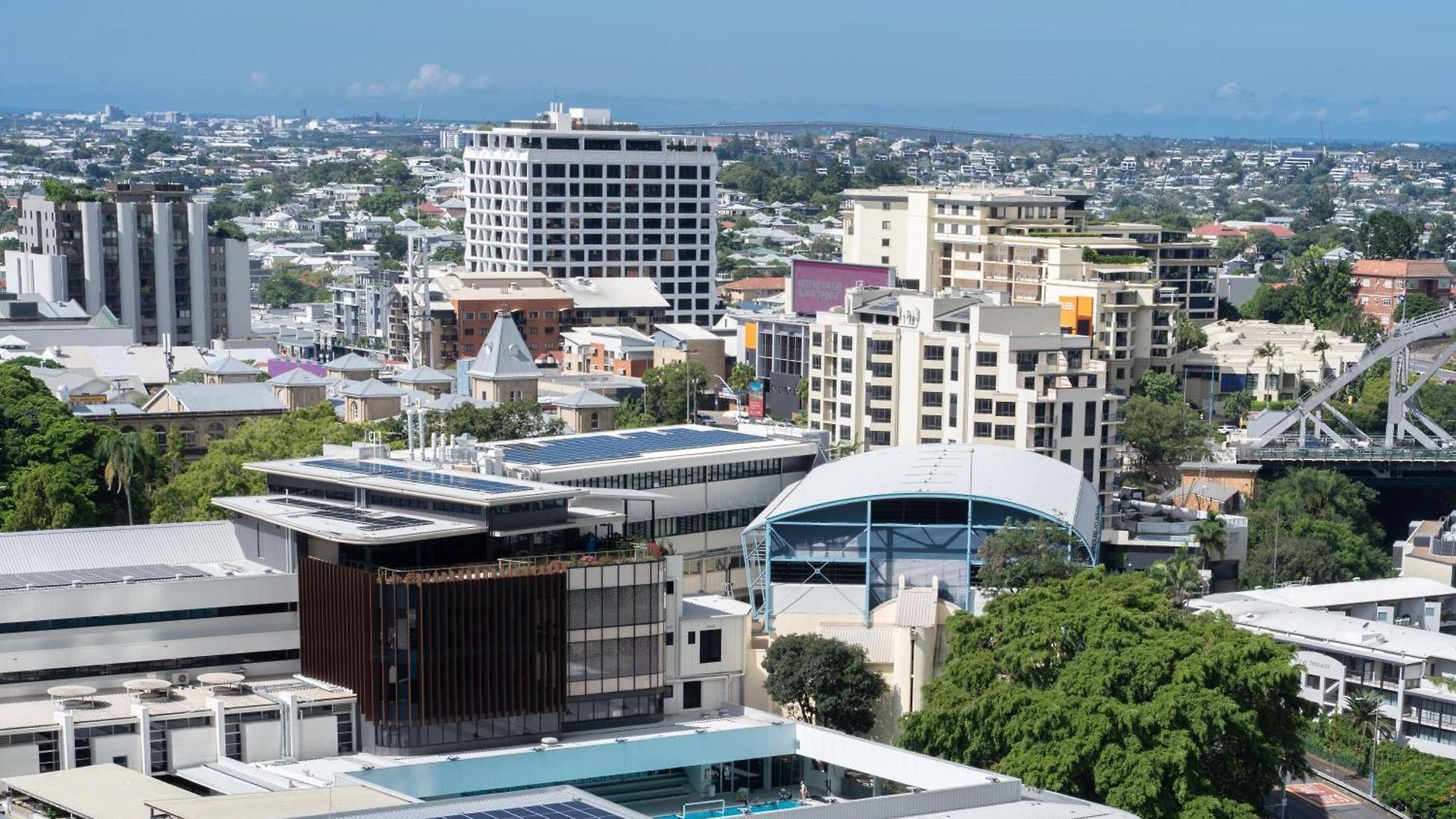 1bed 1bath With Story Bridge And River Views, Parking, And Private Balcony M7 Brisbane