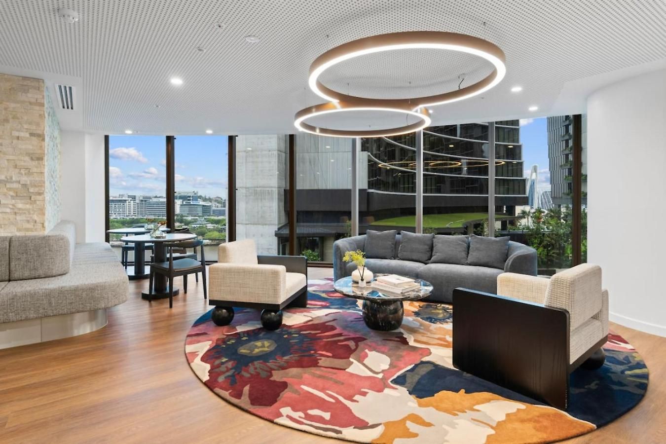 Apartment 1 Bedroom In Queens Wharf