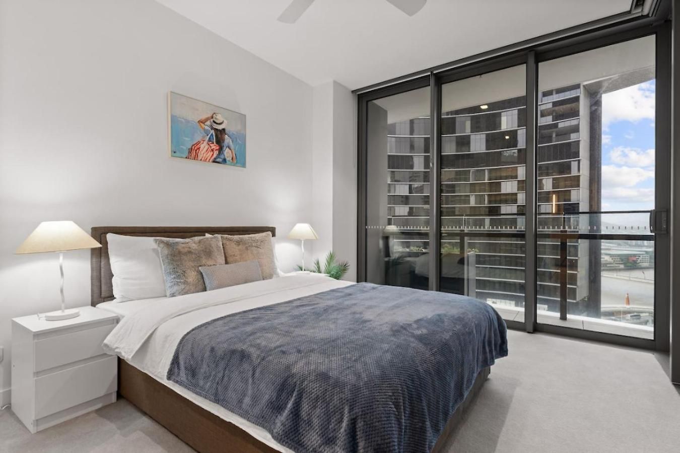1 Bedroom In Queens Wharf