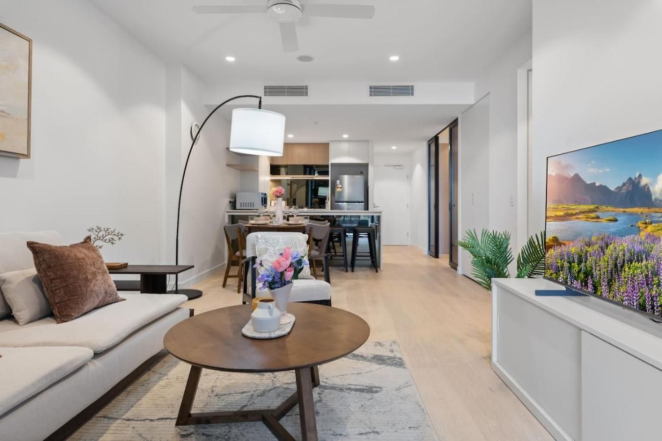 Apartment Designer 2 Bed In Queens Wharf Riverfront Cbd Gem