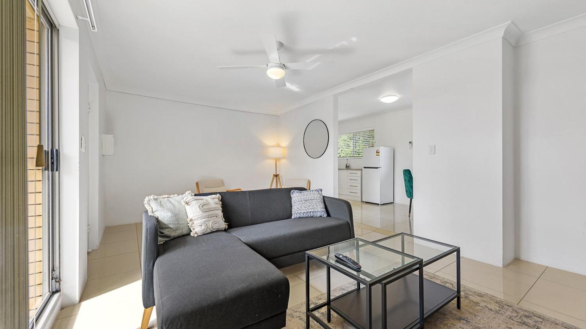 Spacious 2brm Close To Gabba With Parking & Wifi Apartment