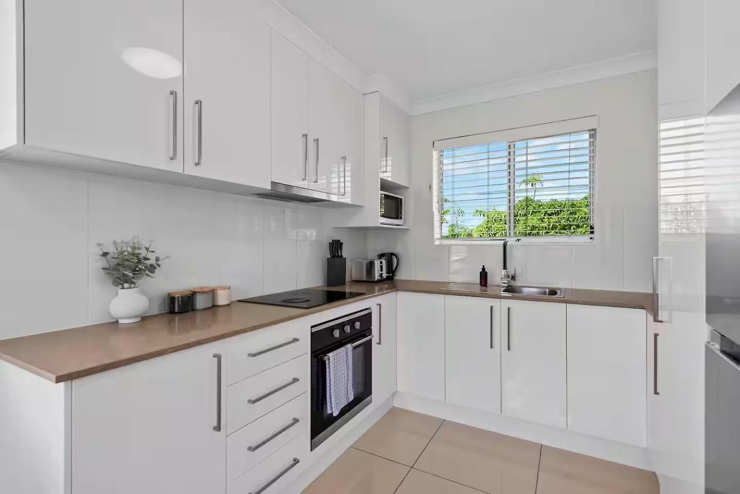 Lovely 3brm Near Gabba With Free Parking & Wifi Apartment Brisbane