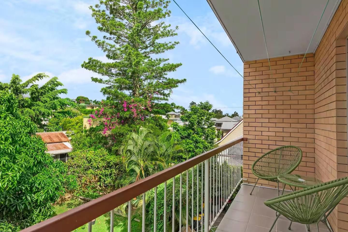 Apartment Lovely 3brm Near Gabba With Free Parking & Wifi *