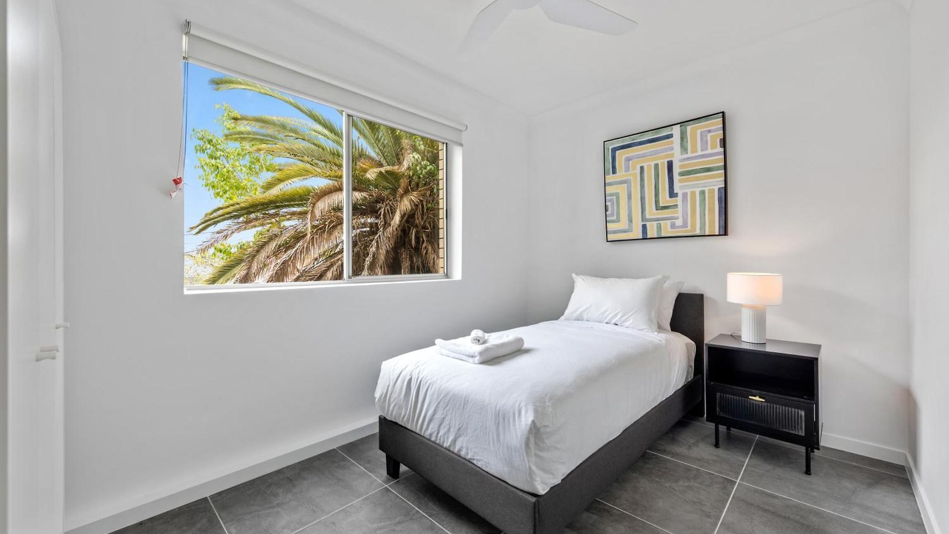 Apartment Spacious 3brm Close To Gabba With Car Park & Wifi