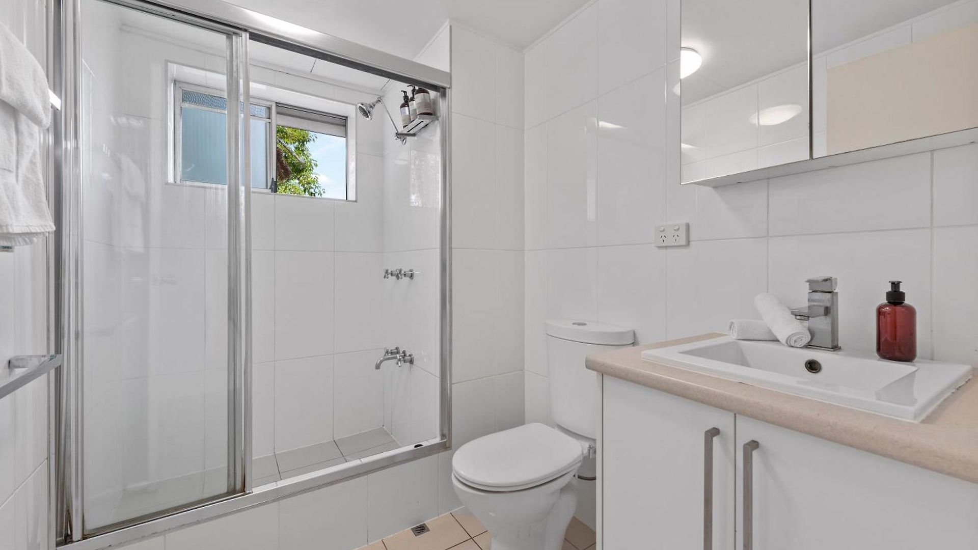 Spacious 3brm Near Gabba W Free Parking & Wifi Brisbane