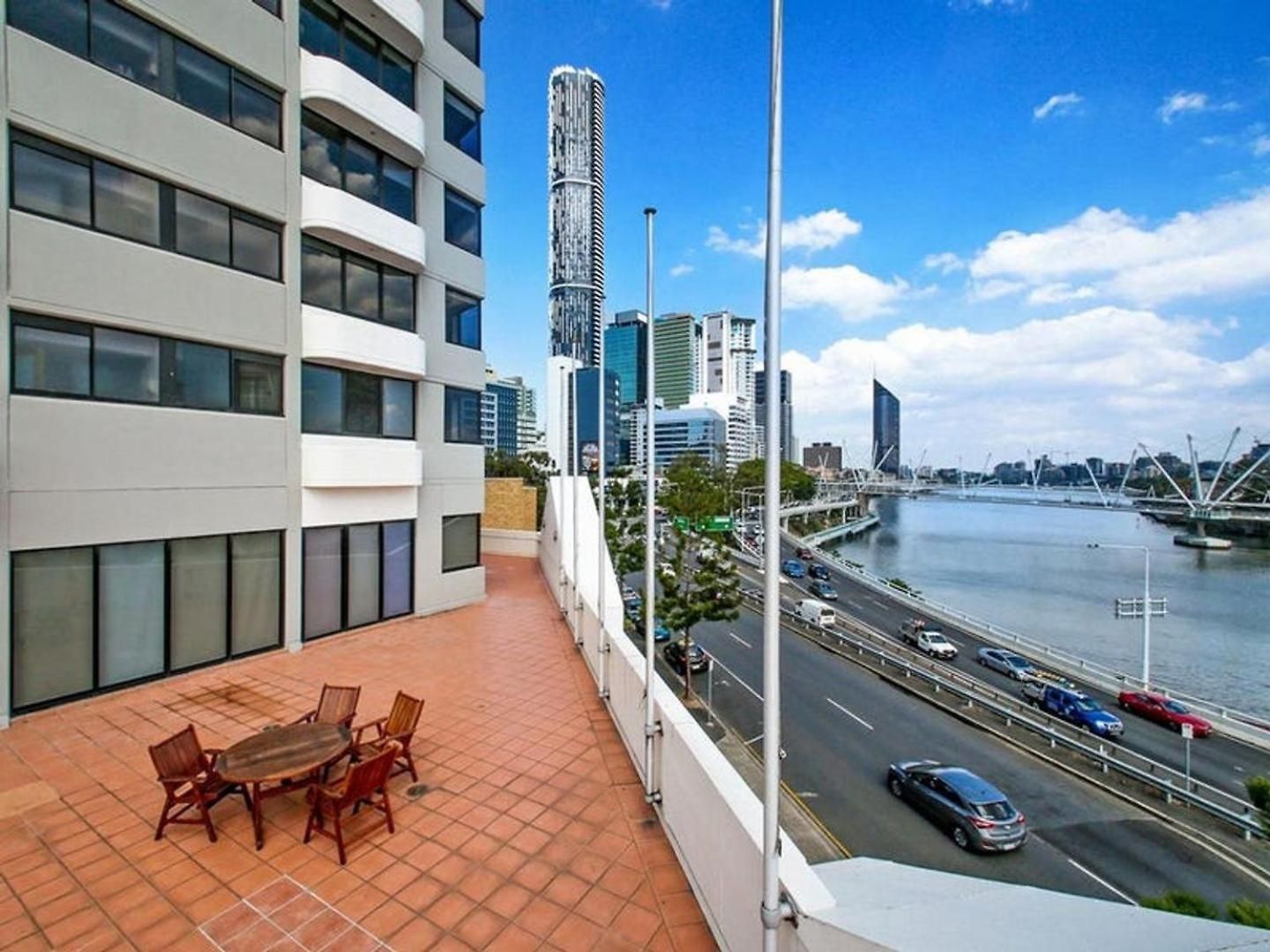 Cbd Near Stadium With Mountain Views! Apartment Brisbane