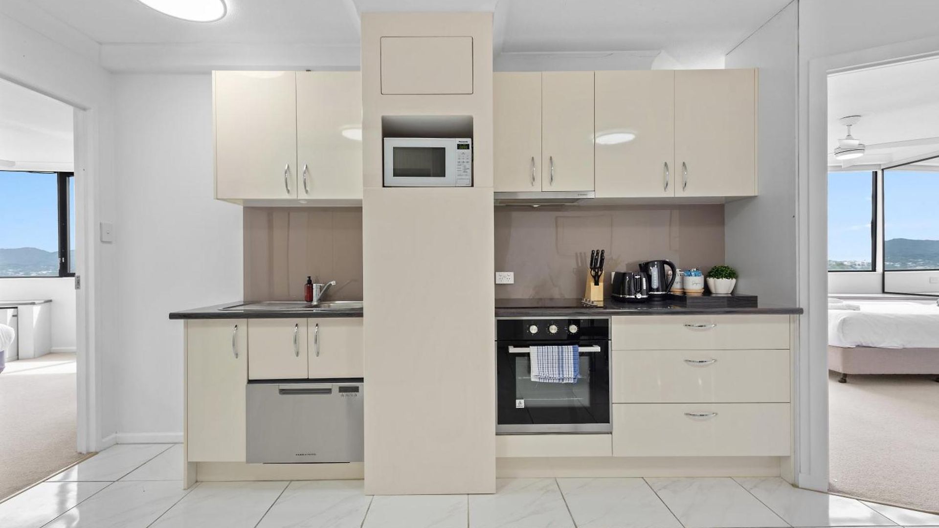 Cbd Near Stadium With Mountain Views! * Brisbane