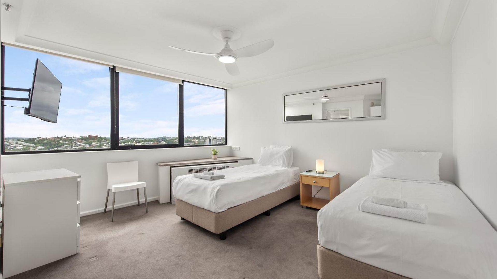 Good Value 2br Near Stadium & River With Wifi *