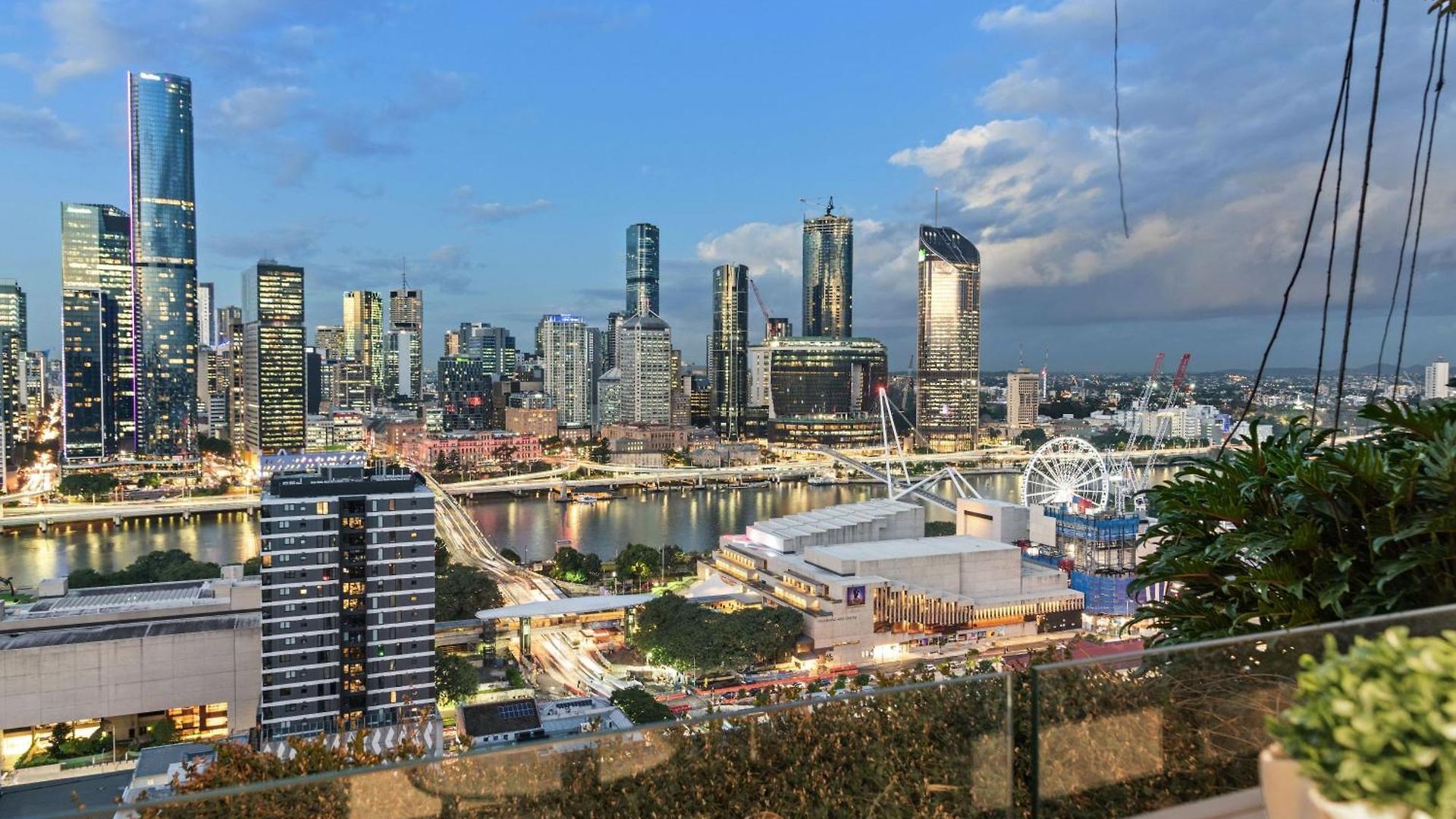 Altitude - Stunning & River Views! Apartment Brisbane