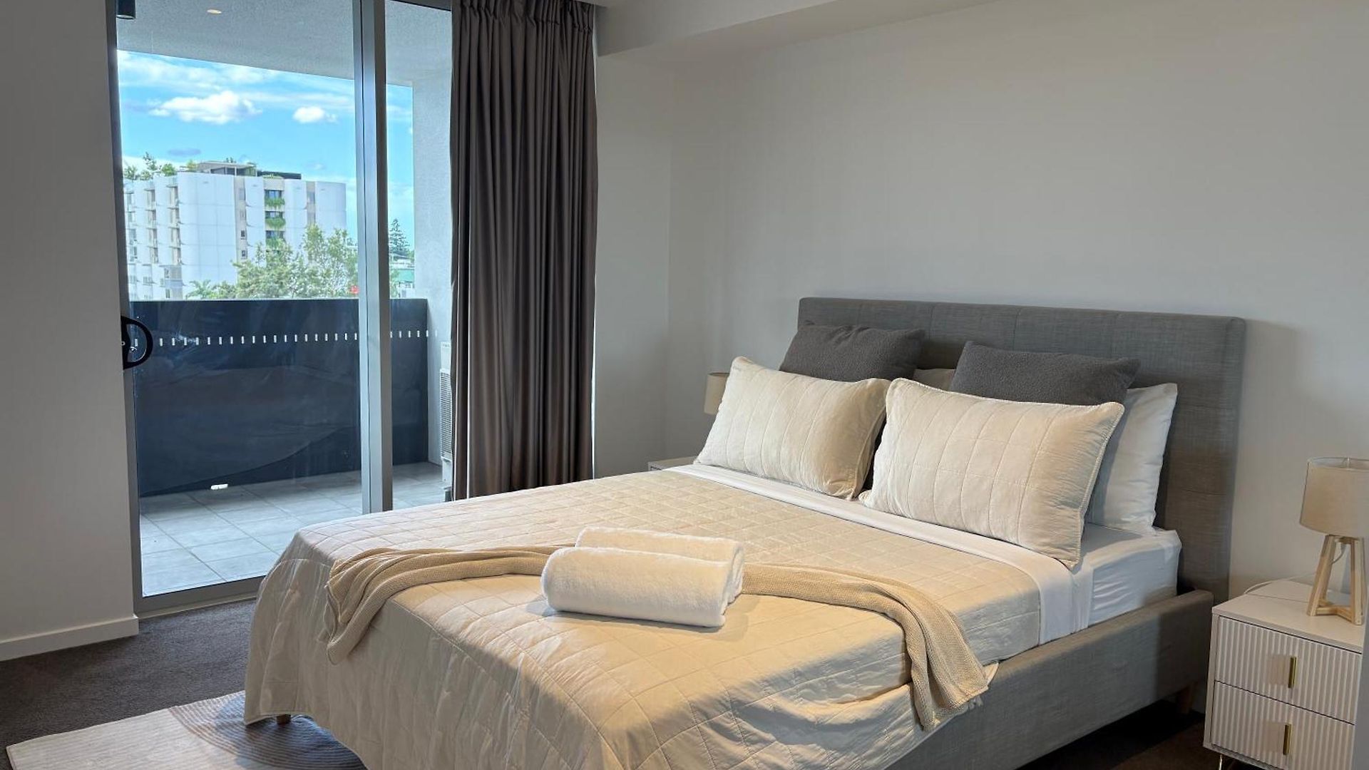 Apartment Modern Meets The Gabba