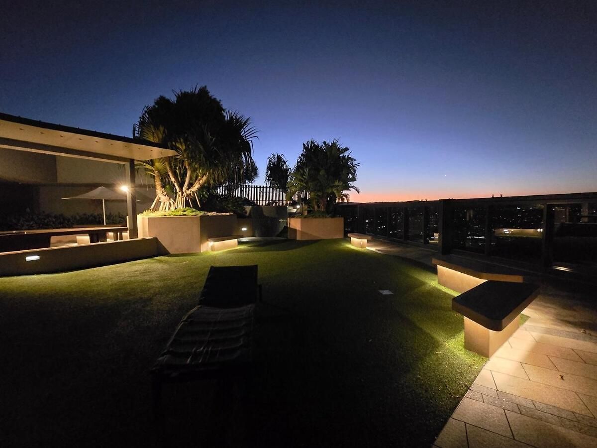 Sky-high 2br In Cbd Spectacular Views C22 *