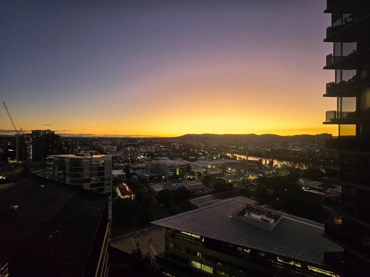 Sky-high 2br In Cbd Spectacular Views C22 Apartment