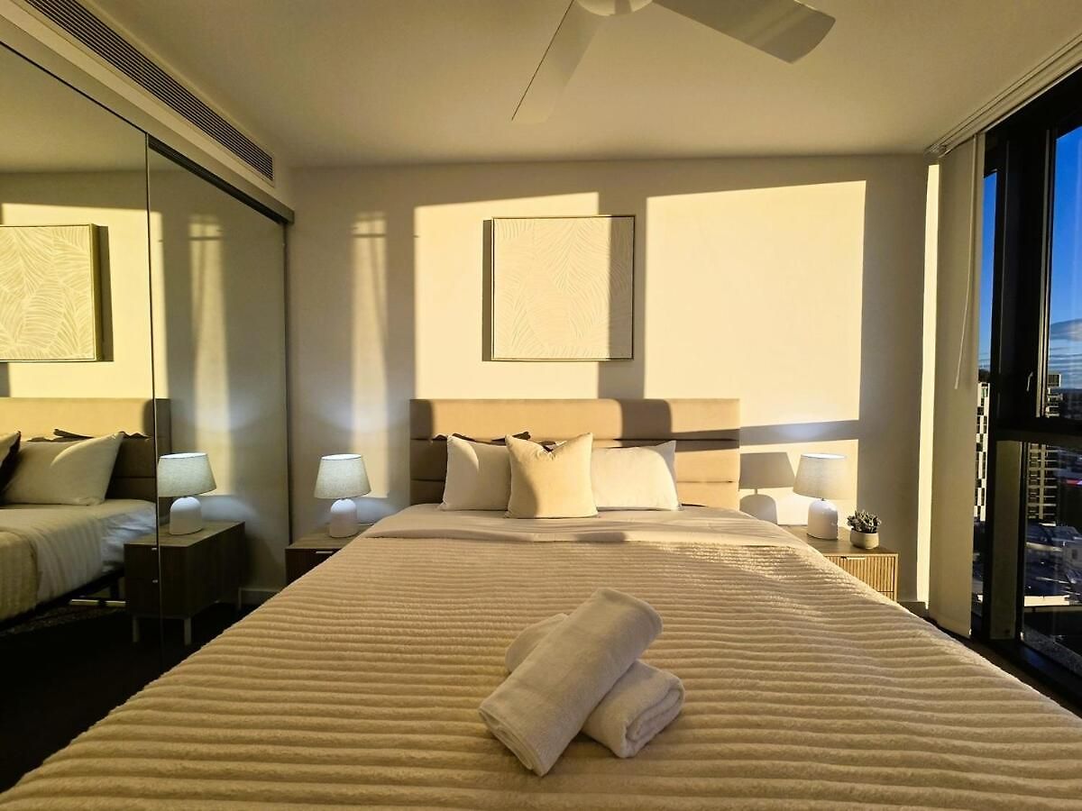 Sky-high 2br In Cbd Spectacular Views C22 Brisbane