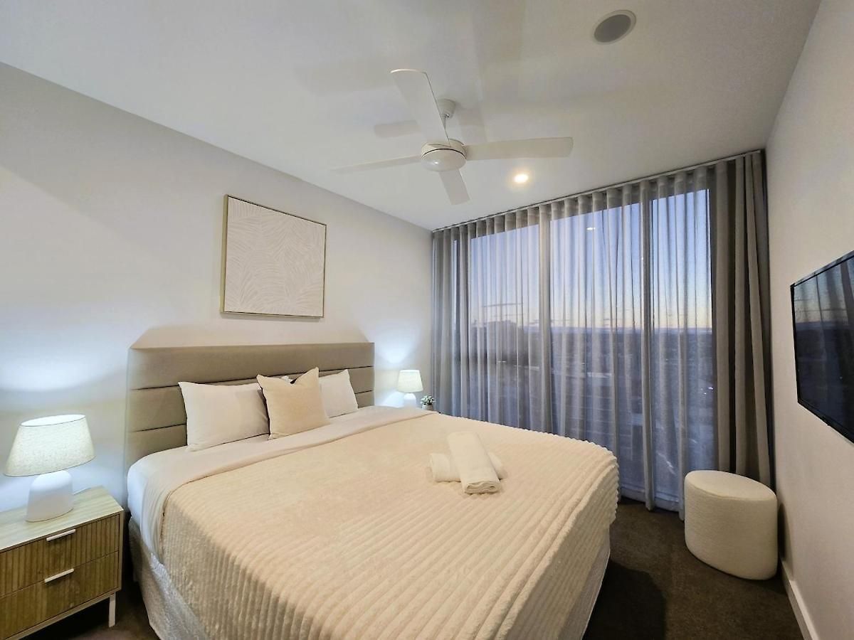 Sky-high 2br In Cbd Spectacular Views C22 Brisbane