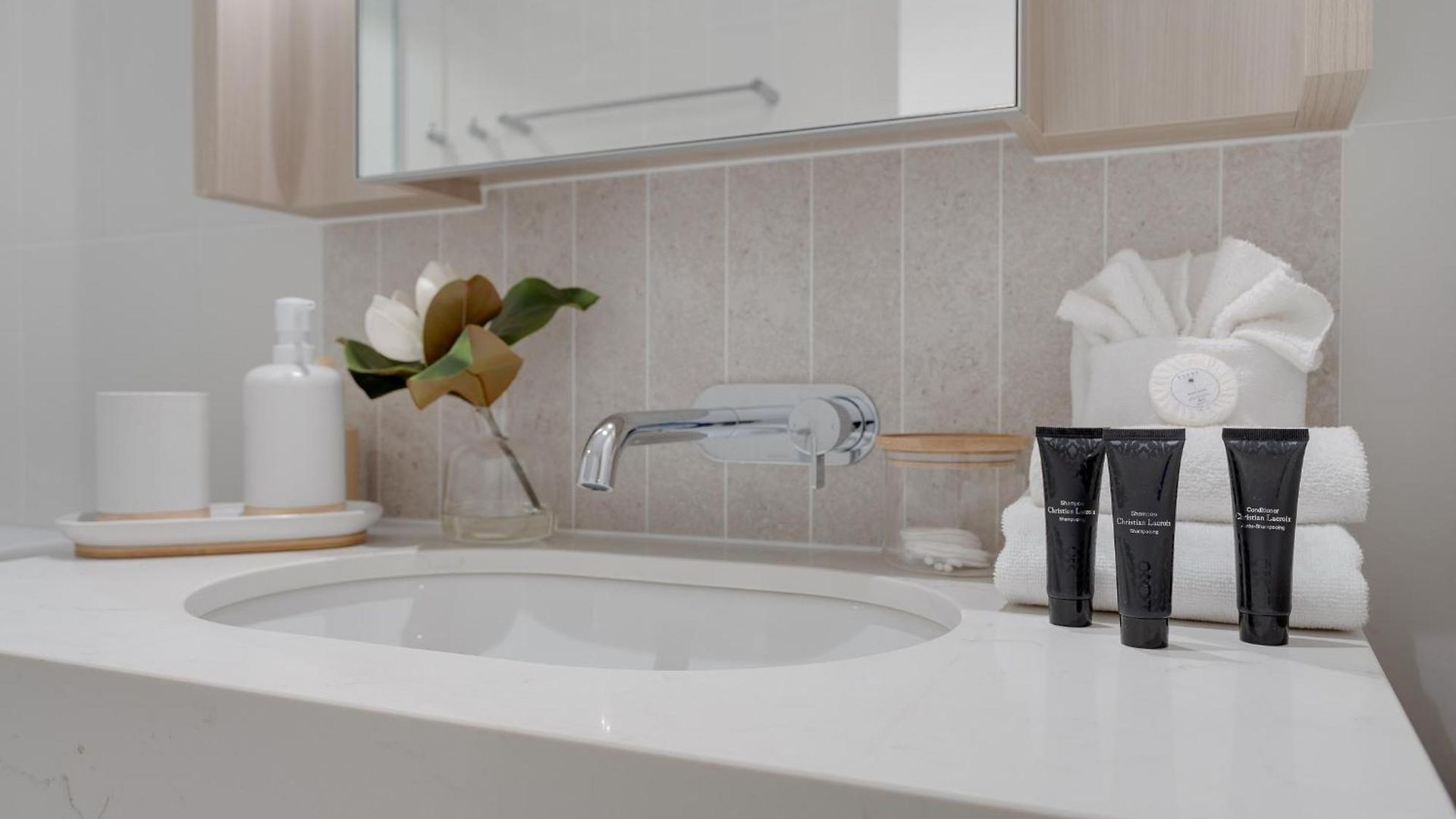 Apartment Modern - 1 Bedroom In Queen's Wharf Walk To Casino
