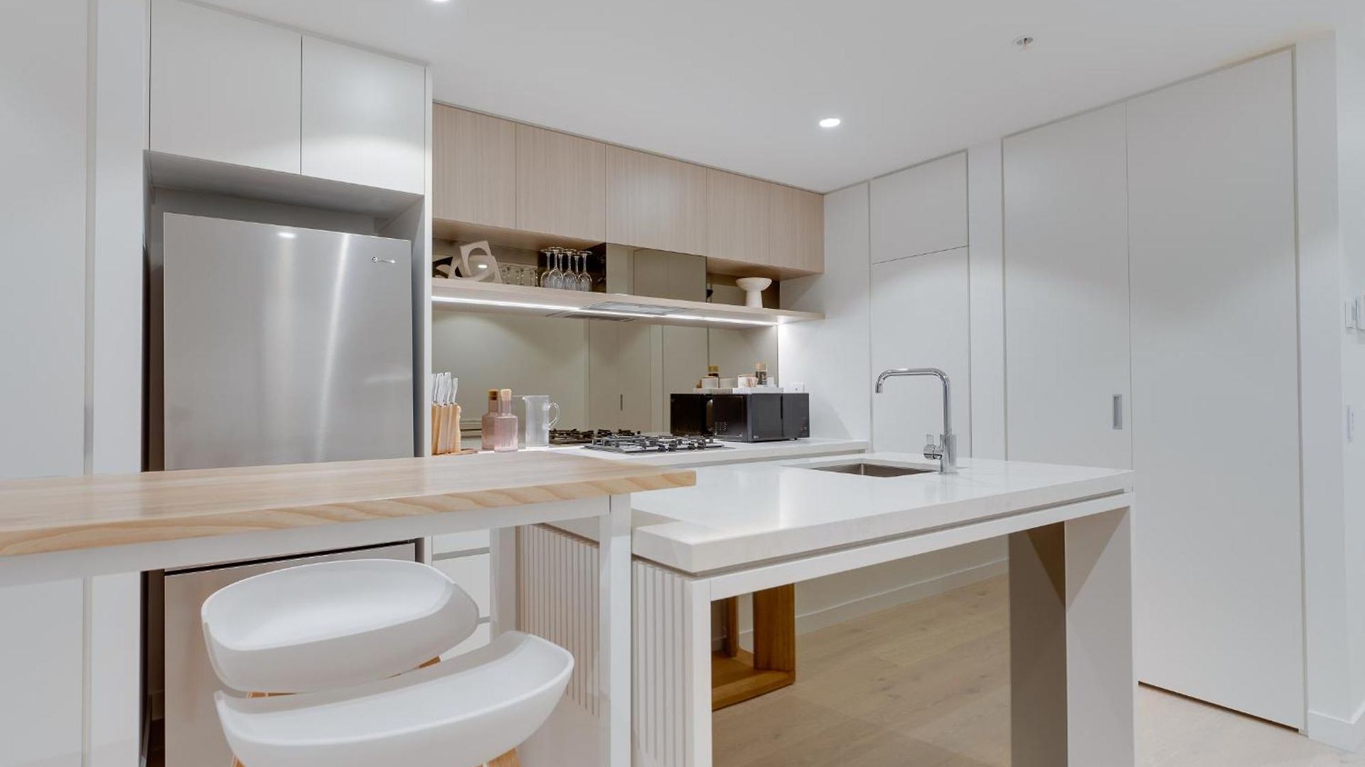 Apartment Modern - 1 Bedroom In Queen's Wharf Walk To Casino *