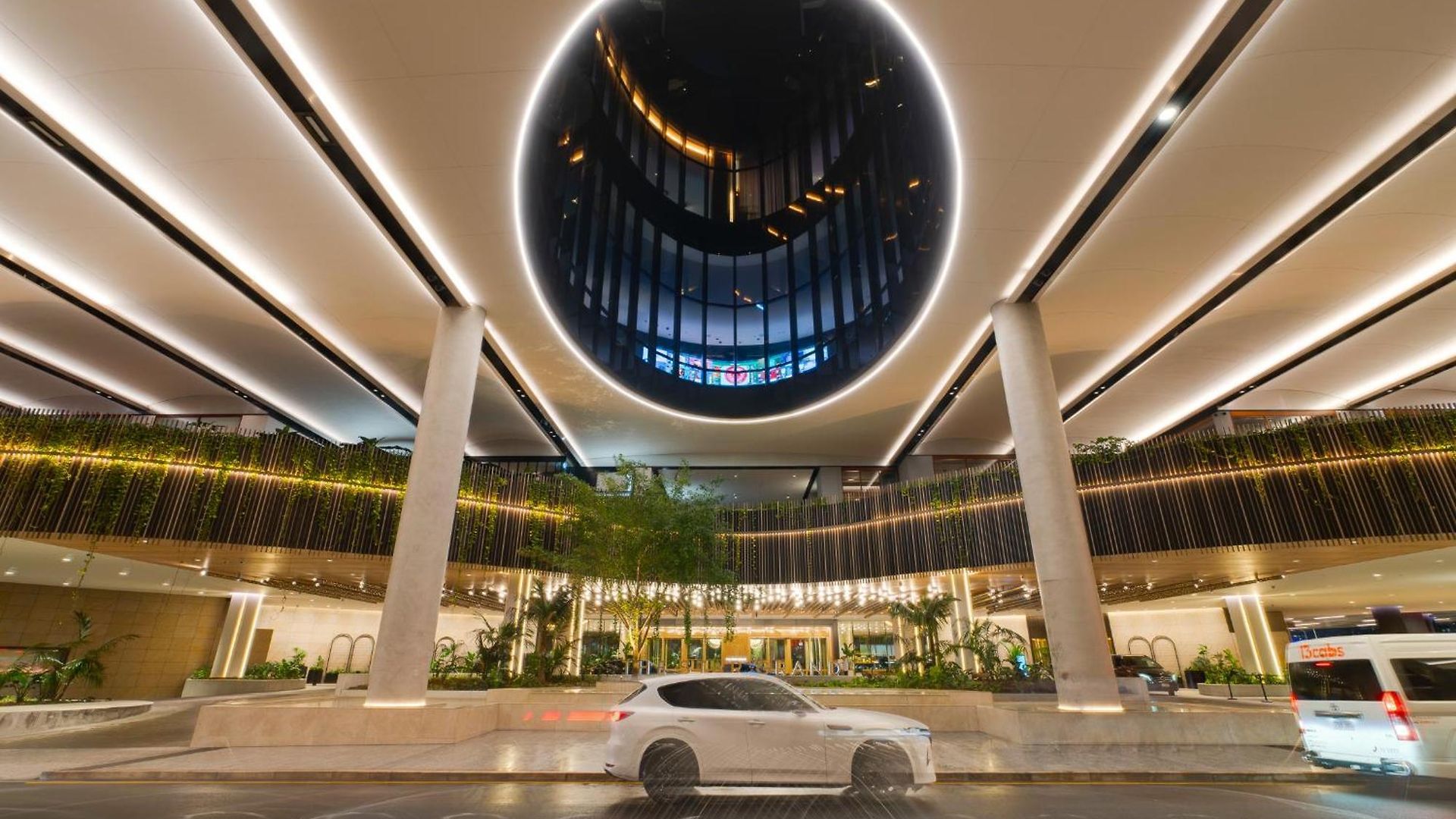 Modern - 1 Bedroom In Queen's Wharf Walk To Casino Apartment