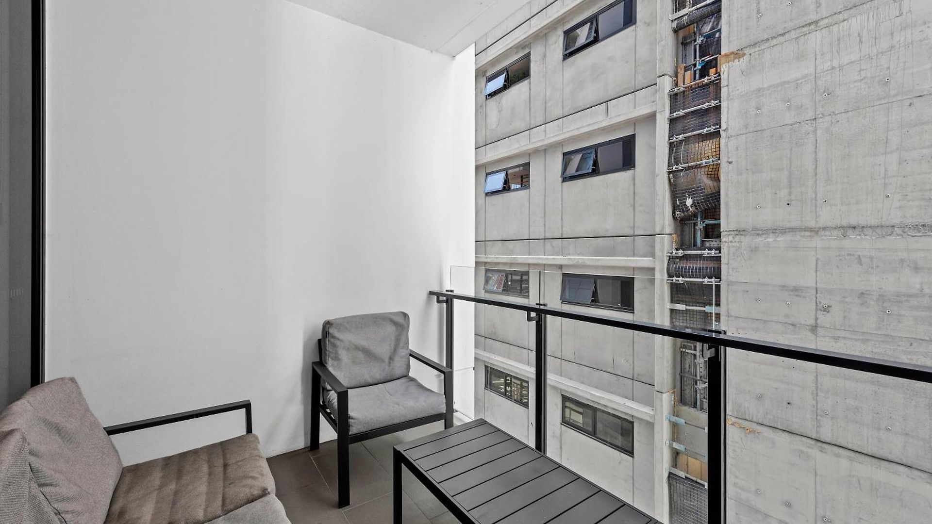 Apartment Stylish With King Bed, Gym, Pool *