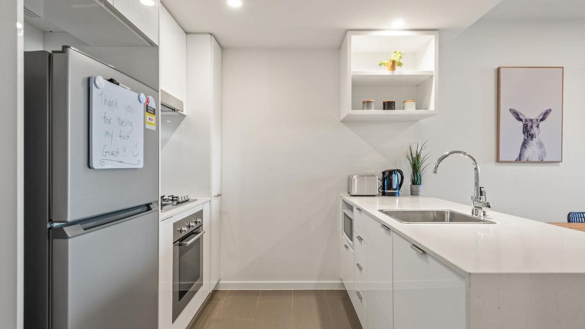 Apartment Bright & Modern With Views, King Bed, Park Brisbane