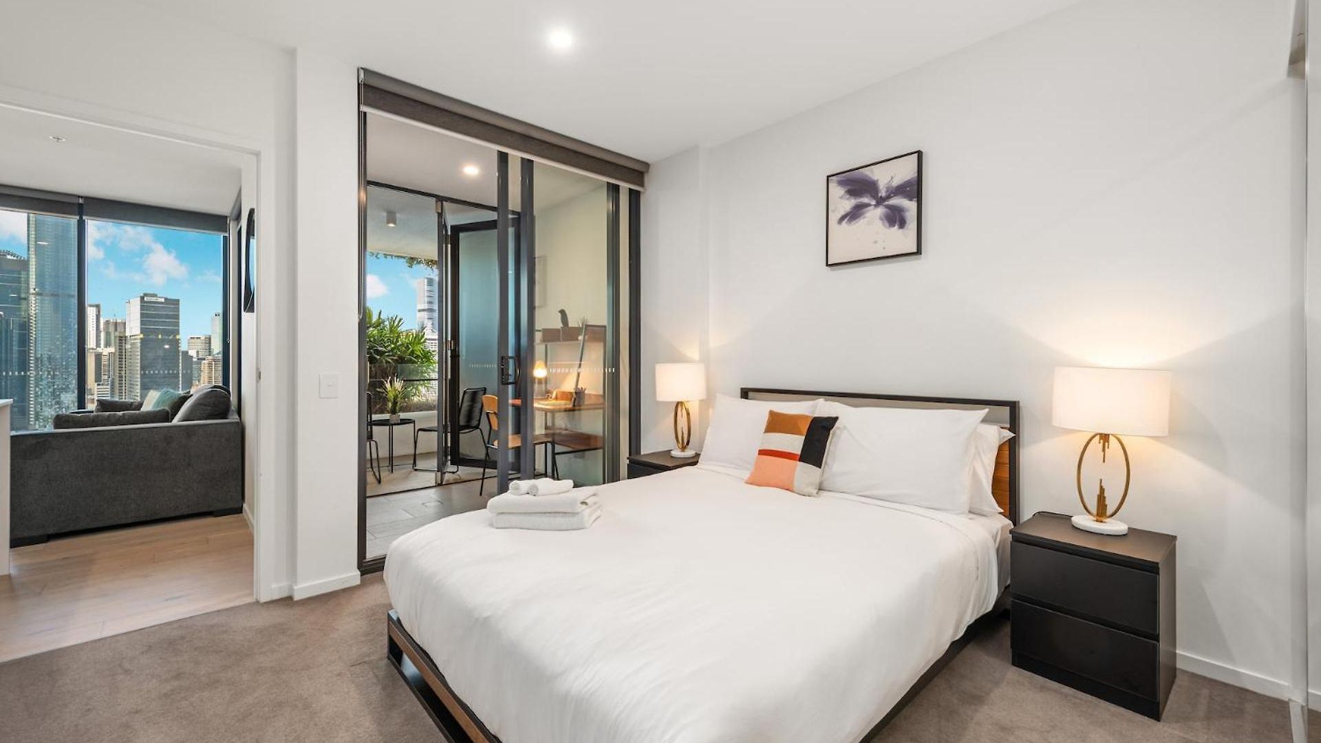 Apartment Breathtaking & River Views With Pool, Gym, Park